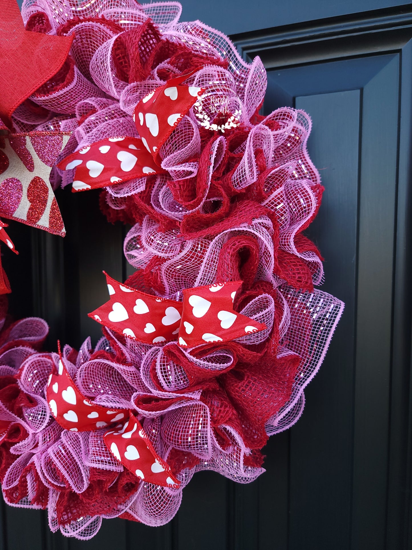 Red valentine's day wreath for front door, pink Valentine's day wreath, red heart wreath for Valentine's day