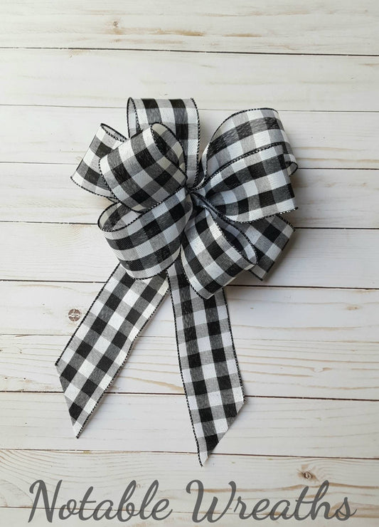 Wreath bow, buffalo check, plaid, white and black, rustic, farmhouse Christmas, banister, mailbox, fence post, mantle decor, lantern