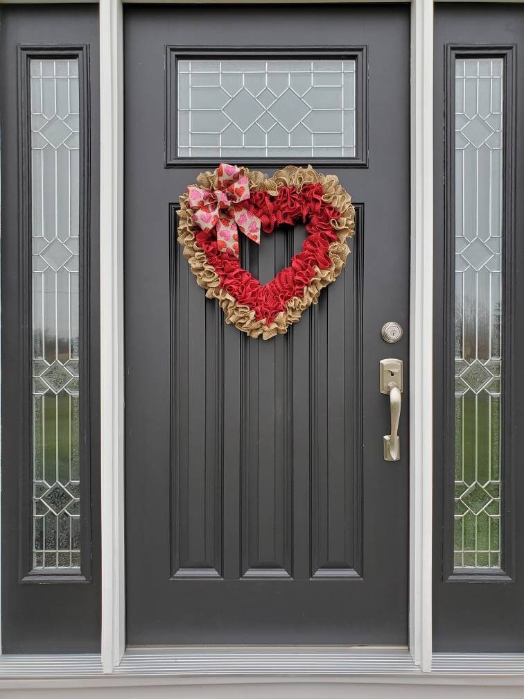 Large Valentine's day burlap heart wreath for front door, rustic valentine's day wreath, red heart wreath