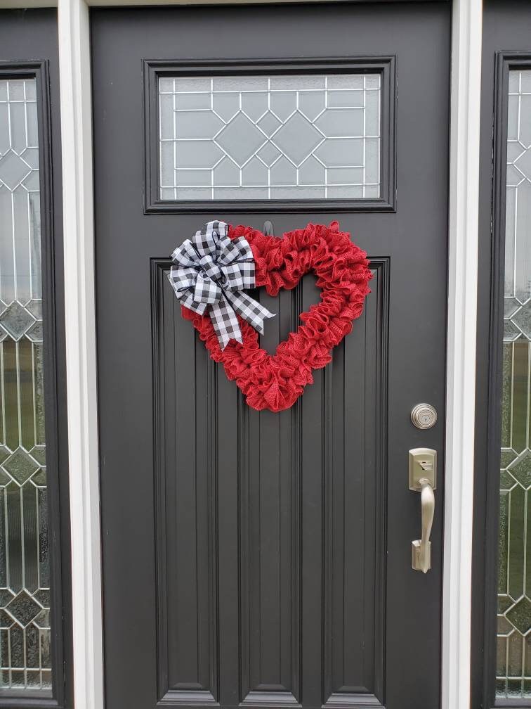 Red heart wreath for Valentine's day wreath for front door, ruffle burlap wreath, heart wreath, crimson red burlap wreath, ruffle wreath