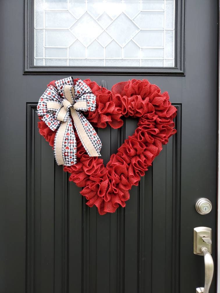 Red heart wreath for Valentine's day wreath for front door, ruffle burlap wreath, heart wreath, crimson red burlap wreath, ruffle wreath