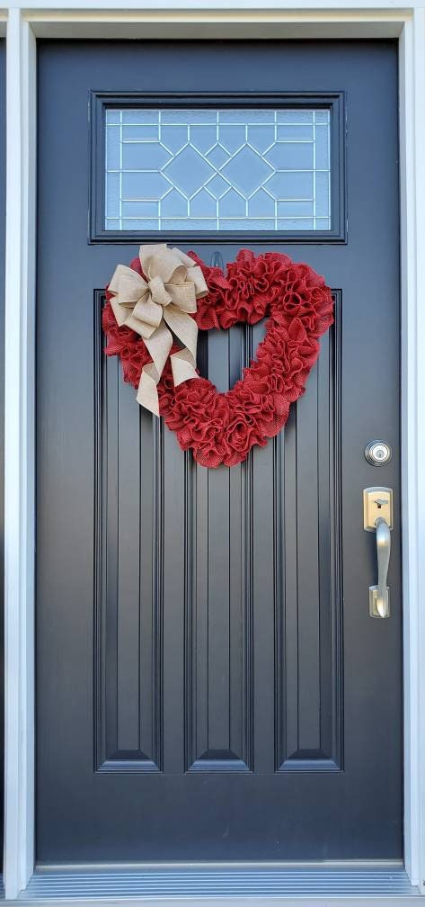 Large Valentine's day burlap heart wreath for front door, rustic valentine's day wreath, red heart wreath