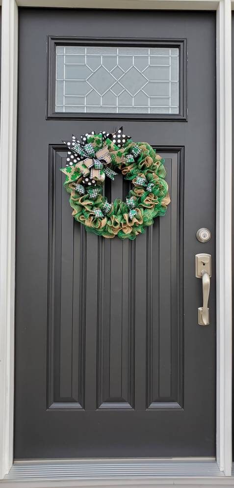 St. Patrick's day burlap wreath, green burlap wreath, burlap ruffle wreath, St. Patrick's day wreath for front door