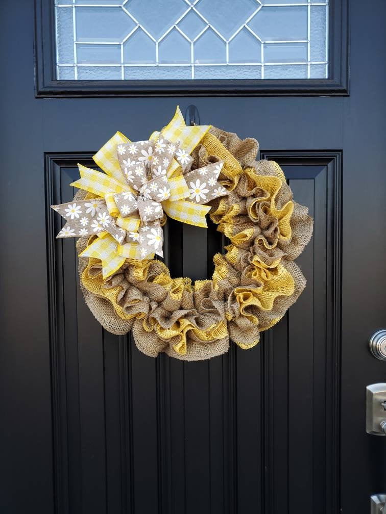 Yellow Spring daisy wreath for front door, Spring burlap wreath with daisies, double door wreath, yellow Spring wreath, daisy decor