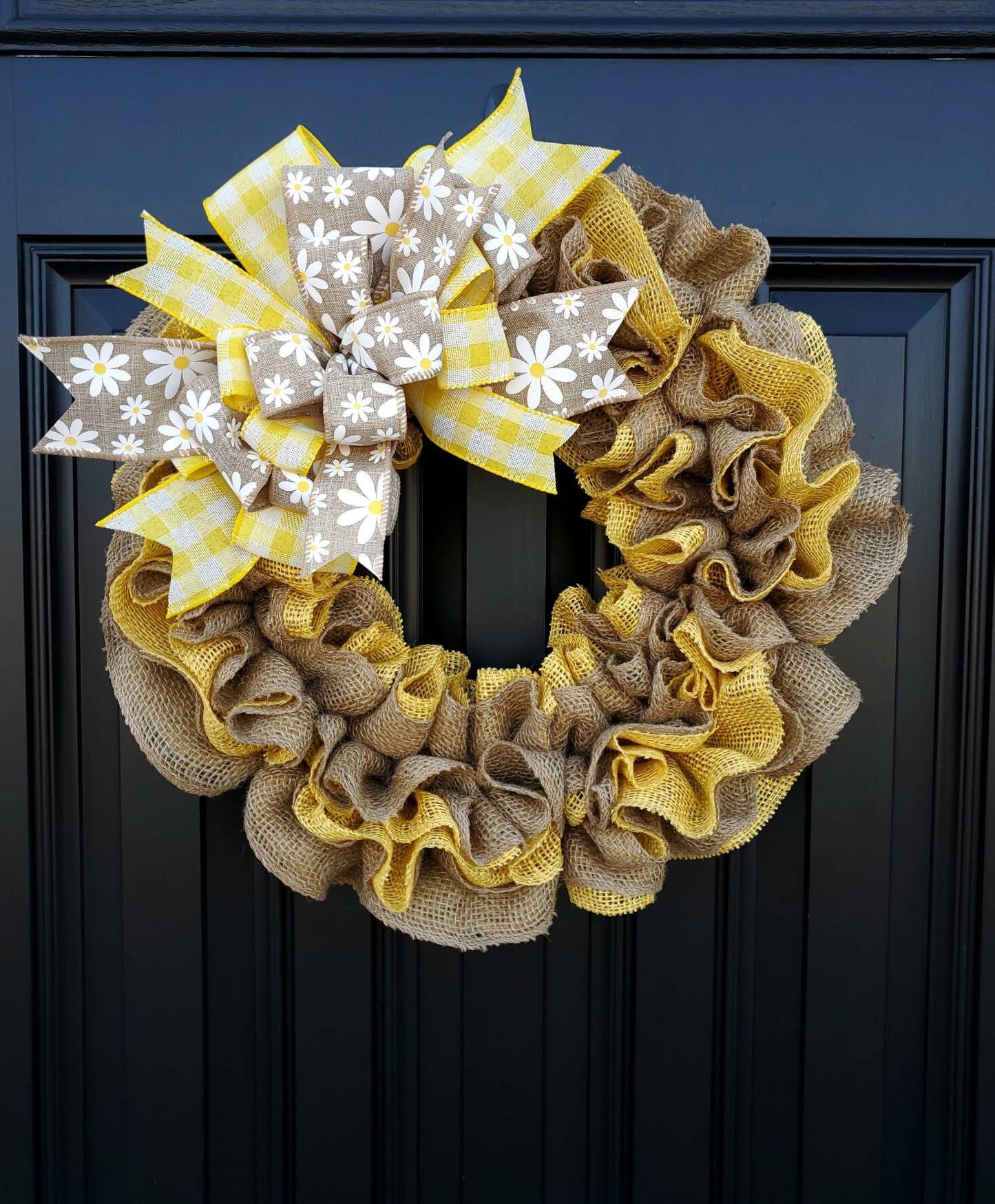 Yellow Spring daisy wreath for front door, Spring burlap wreath with daisies, double door wreath, yellow Spring wreath, daisy decor