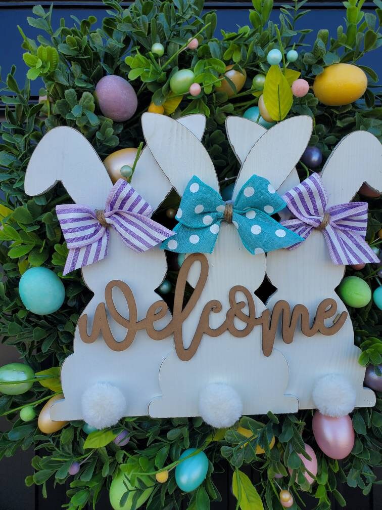 Easter Bunny berry Wreath, Spring boxwood Welcome Wreath for Front Door, Farmhouse Rabbit Porch Decor, faux boxwood wreath